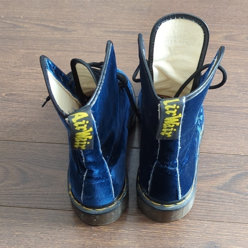 VINTAGE 80's Dr Martens Blue Emerald Velvet Made in England Boots - Picture 8 of 16